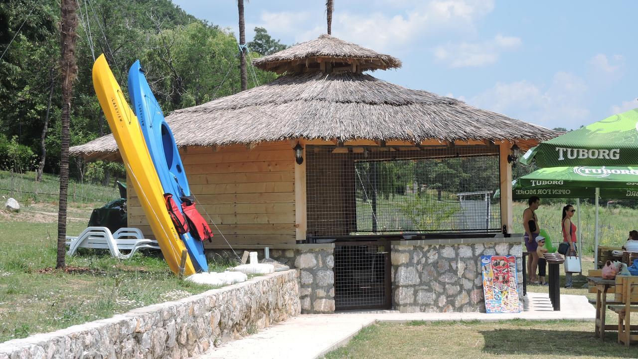 Lakeview Hotel And Resort Otesevo Exterior foto